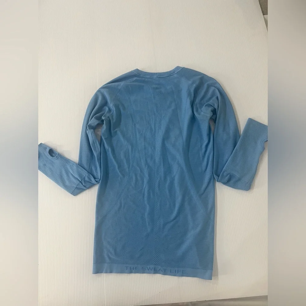 Women’s Lululemon light blue long Sleve